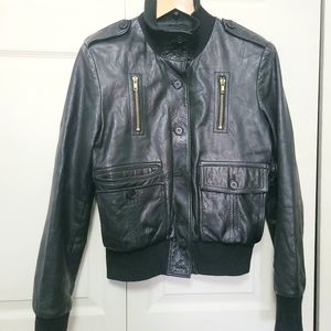 ROOTS Womens Leather Bomber Jacket.